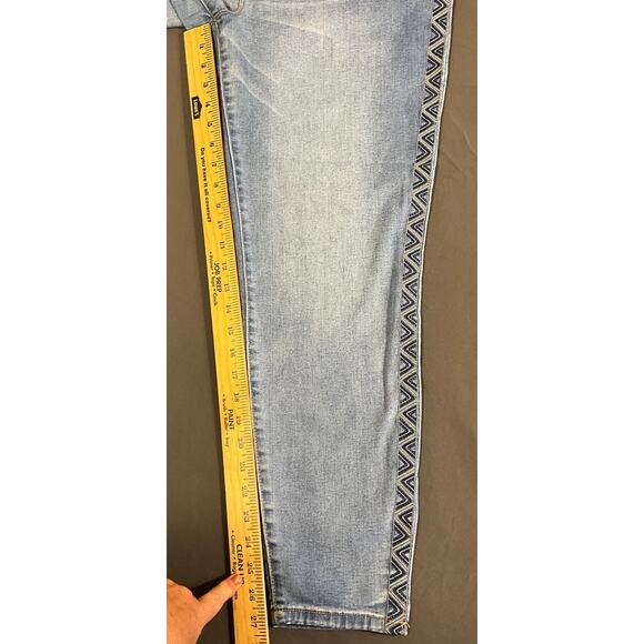 Knox Rose Women's 16 Jeans Stretch Elastic Waist Split Hem Decorative Side Seam - Picture 6 of 8